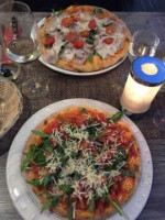 Pizzeria La Piazza - Salvatore Vecchio food
