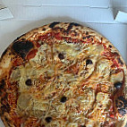 Pizza A L'italienne food