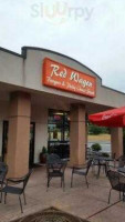 Red Wagon Burgers outside