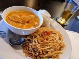 Rice Up Thai Cuisine food