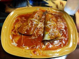 Los Magueyes Mexican food