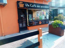 Un Cafe Des Possibles outside