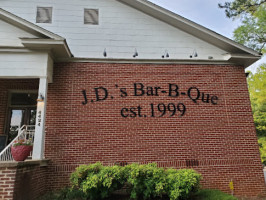 J D 's Bar-b-que inside
