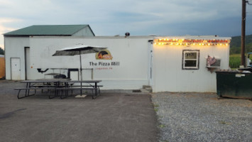 The Pizza Mill food