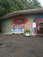 Darwell's Cafe outside