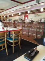 Viewmont Diner inside