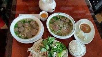 Pho Vinh Long food