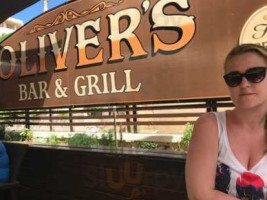 Oliver's Grill food