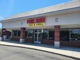 Pour House And Grill outside