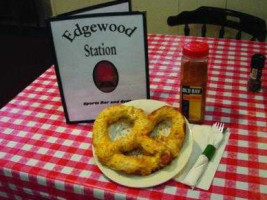 Edgewood Station Sports And Grill food