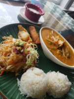 Phra Khun Thai Bistro food