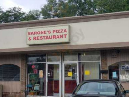Barone's Italian Restaurant Bar Pizzeria outside
