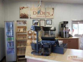 Dede's Donuts Coffee food