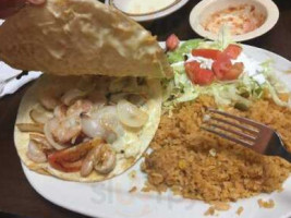 Cazadores Mexican food