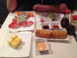 Central Sushi food