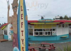 Lefty's Burger Shack outside