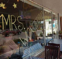 Mrs. Wonderful's Marmalade Cafe inside