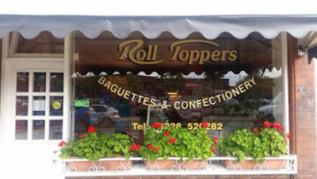 Roll Toppers outside