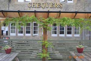 The Chequers Headington outside
