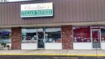 Christine's Italian Pastry Shoppe outside