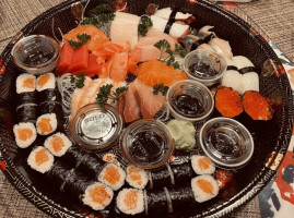 Sushi Tatsu food
