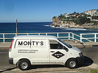 Monty's Sandwich Shop outside