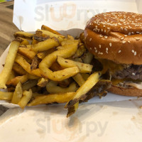 Barlou Burger By Seth Gueko food