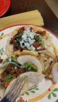 Chalo's Tacos food