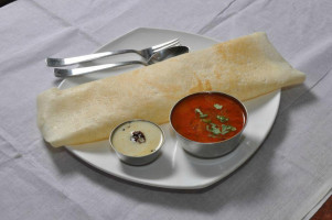Hotel Aryaa Regency food
