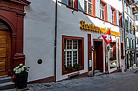 Loewenzorn Basel outside