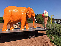 Orange Elephant Ice Cream Parlour outside