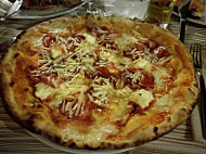 Pizzeria E Antipasteria L' Angoletto food