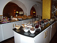 Alpenhotel ... Fall in Love Restaurant food