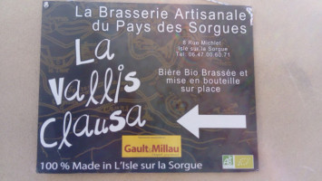 Brasserie Artisanale Du Pays Des Sorgues inside