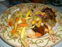 Eva's Caribbean Kitchen food