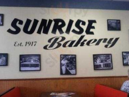 Sunrise Bakery outside