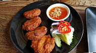 Eat-aroi Thai food