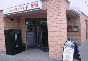 Fuji Sushi Bar outside