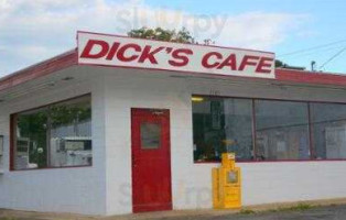 Dick's Cafe food