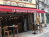 La Brasserie Du General inside