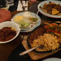 La Fiesta Mexicana food