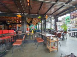 Sri Siam Cafe inside