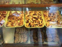Newmans Bakery food