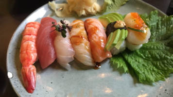 Sticks'n'sushi food