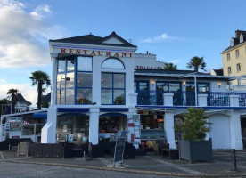 La Croisette Cafe outside