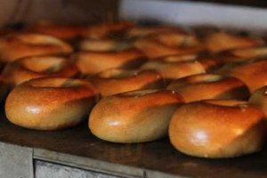 Bagels 4u Of Short Hills food