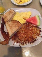 Eggs-traordinary Breakfast Lunch Cafe -nokomis food