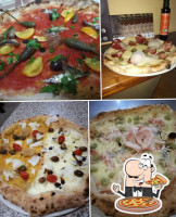 Pizzeria Macri' food