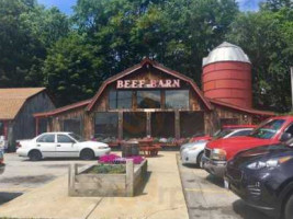 The Beef Barn outside