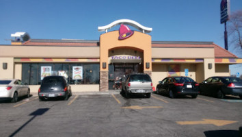 Taco Bell outside